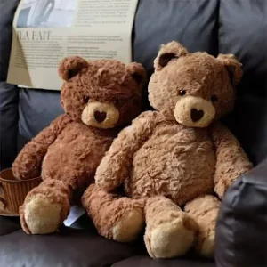 alt:Gấu bông ôm ngủ